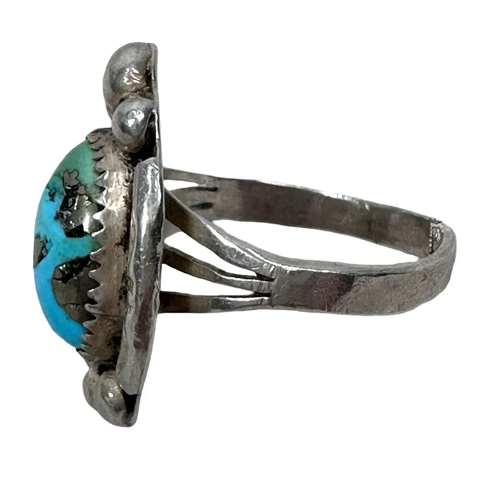 Vintage Navajo Sterling Silver Turquoise Stamped‎ Sunburst Statement Ring